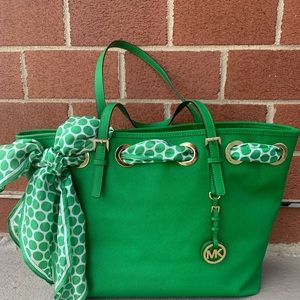 Authentic Michael Kors Tote